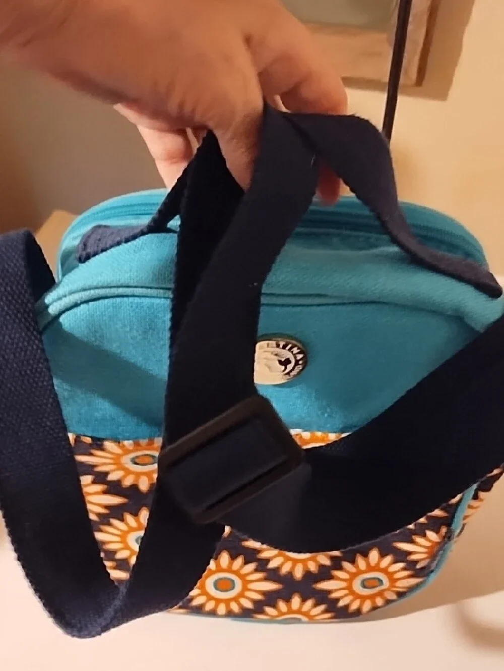 Spartina 449 Teal and Navy Sunflower Crossbody EUC Insulated.